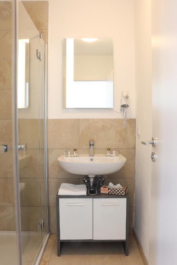 Motel Bergtheim - Self Check-In Luaran gambar